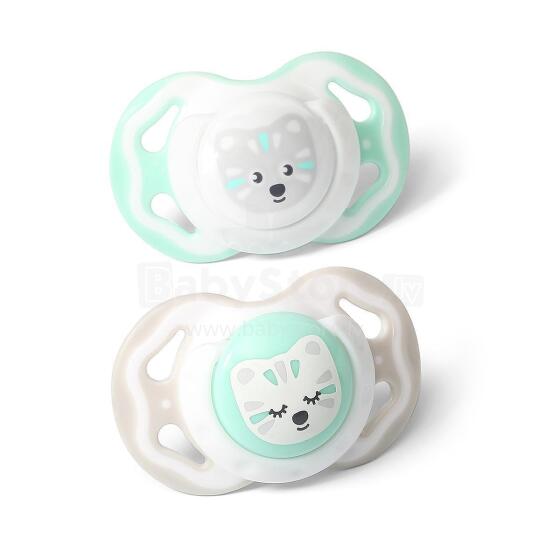 Symmetrical silicone soother 6-18m