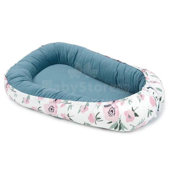 MamoTato baby nest ( cocoon ) - double-sided, velvet, flowers, white / blue