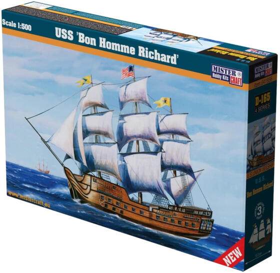 MODEL STATEK USS BON HOMME RICHARD 1:500