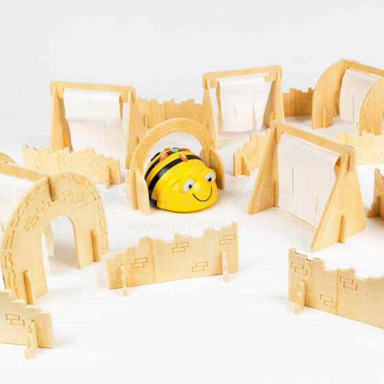 TTS Bee-Bot šķēršļu trase