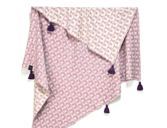 „La Millou“ menas. 83608 p. „Big Cotton Tender“ antklodė „Candy Bears Premium“ dvipusė antklodė su gobtuvu (95x125 cm)