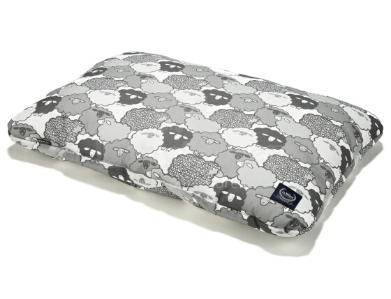 La Millou Art. 83842 Bed Pillow Graphite Sheep Family Высококачественная детская подушка (40x60 см)