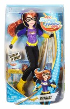 „Super Hero Girls Batgirl Core Doll Art“. DLT64 lėlė iš serijos „Superherojai“