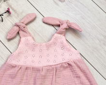 Balbina Art.458109 Stilinga vaikiška suknelė rožiniais taškeliais ir katė