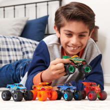 MONSTER JAM 1:64 Monster Truck "Jurassic Attack", 6067635
