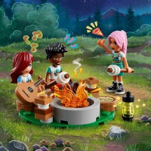 42624 LEGO® Friends Piedzīvojumu nometne: mājīgās būdiņas