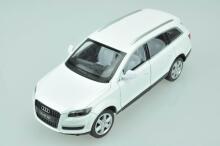 MSZ metallist mudelauto Audi Q7, skaala 1:24