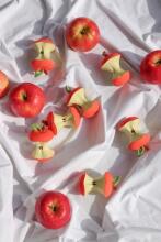 Oil Carol Teether Toy Art.227792 Apple Прорезыватель для зубов  (натуральный каучук)