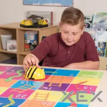 TTS Bee Bot  Art.IT10079B  Programmable Mini Robot/Bees Kit with Charger