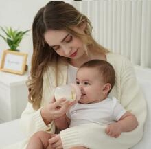 Oberni Anti-Colic Baby Bottle Art.237429 Blue Бутылочка антиколиковая с силиконовой соской от 0 мес., 150мл