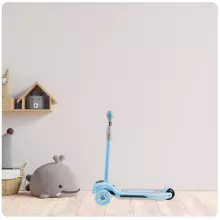 Ricokids Scooter Led Art.765003 Blue Bērnu skūteris augstāka kvalitāte ar gaismas effektiem