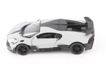 KiNSMART automašīna, Bugatti Divo, balta
