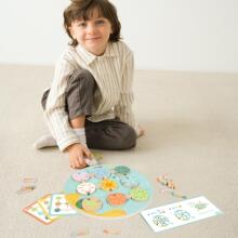 CLASSIC WORLD Lotus Leaf Sensory Game Match Shapes and Colors
