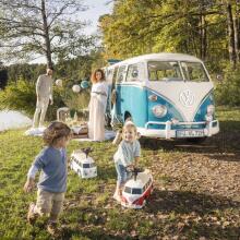 БОЛЬШОЙ VW T1 Ride-on Blue Camper Volkswagen Van