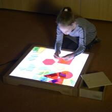 MASTERKIDZ LED gaismas panelis ar krāsu mainošu tālvadības pulti + aksesuāru komplekts