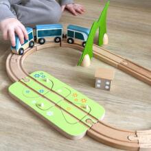 CLASSIC WORLD Set Railway Track Wooden Train + Shape Sorter 40 pcs.