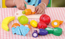 Wooden fruit vegetables food for cutting 13pcs Ecotoys