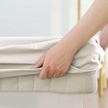 La Bebe™ Satin 89x38X5cm Art.760325 Pelēks palags ar gumiju