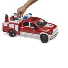 BRUDER 1:16 RAM 2500 ugunsdzēsēju mašīna ar L+S moduli, 02544