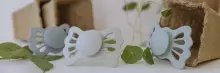 Frigg Lucky Symmetrical Silicone Pacifier  Art.10188 Cream Пустышка(соска) из 100% натурального силикона 0-6 мес.(1 шт.)