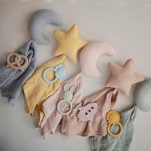 Mushie  Silicone Teether Bunny Art.2560471 Силиконовая погремушка (100% натуральная)