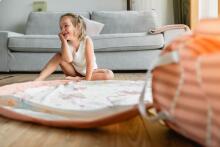PLAY&GO SOO 601611 Grozs un Paklājs 2in1 Pasaku Pasaule
