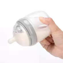 Haakaa Silicone Anti-Colic Nipples Art.BHK067-M Силиконовая соска для бутылочек 3-го поколения с защитой от колик M размер (2шт.)
