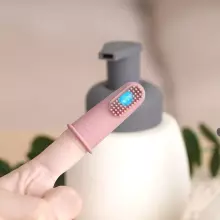 Haakaa  Silicone Finger Toothbrush  Art.TPS036-BH Blush Silikona pirksta uzgalis - zobu birste zobu kopšanai un smaganu masāžai,2 gab