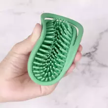 Haakaa Silicone Shampoo Brush Art.SGE050-L Силиконовая щетка для мытья головы