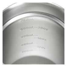 The Everyday Suburban Mug 0.71L in glossy cream color