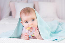 GILIGUMS GG 58411 Teething Ring Crown