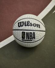 WILSON NBA FORGE PRO UV BSKT GREEN SZ7