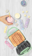 Giles &amp; Posner EK5419NGSGRVDE Stickt Waffle Maker
