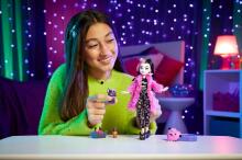 Monster High Creepover Party – Draculaura lelle ar Count Fabulous un pļāpas ballītes aksesuāriem