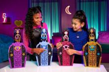 Monster High Skulltimate Secrets – Monster Mysteries Draculaura Wardrobe Set (19+ Surprises)