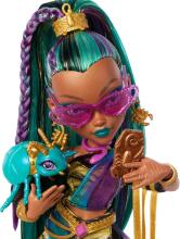 Monster High Nefera De Nile Doll – Royal Mummy Glam with Pet Scarab Lavish & Accessories