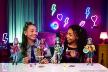 Monster High Lagoona Blue Festival Doll – Glam Music Festival Look with Accessories