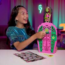 Monster High Skulltimate Secrets Venus McFlytrap – Garden Mysteries komplekts ar 19+ pārsteigumiem