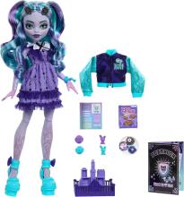 Monster High Fearbook Twyla – Movie Club Theme Doll with Yearbook & Game Night Accessories
