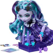 Monster High Fearbook Twyla – Movie Club Theme Doll with Yearbook & Game Night Accessories