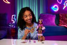 Monster High Clawdeen Wolf festivāla lelle – mūzikas festivāla stils