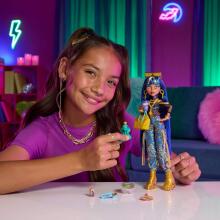 Monster High Cleo de Nile – zelta stila lelle ar Hissette