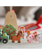 WOOPIE GREEN Wooden Foldable Farm in a Suitcase with Animals 11pcs