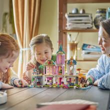 LEGO Disney Princess Castle & Royal Pets

