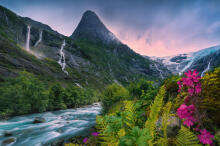 Ravensburger Puzzle 4000 pc Enchanting View of the Mountain