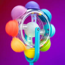 Light-up rainbow reel, Sassy