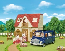 „Sylvanian Families Art.5303“ jaukus namelis su raudonu stogu su šokoladinio zuikučio mergaite Freya (Juljetta, Maria) ir aksesuarais [jaukus kotedžo pradžios rinkinys]