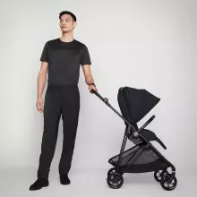 Cybex Melio Carbon pastaigu rati Moon Black