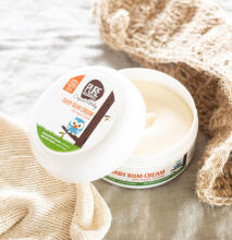Pure Beginnings Bum Cream Art.91486  Daudzfunkcionāls krēms sarkaniem plankumiem, autiņbiksīšu izsitumiem, kukaiņu kodumiem u.c. ar organisku maizes koku ekstraktu,50 ml