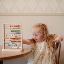 Mushie Wooden Abacus Art.102072 skaitāmie koka kauliņi